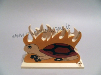 portatovaglioli_tartaruga_legno